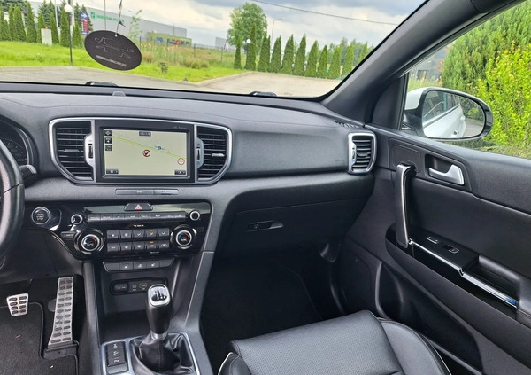 Kia Sportage cena 75500 przebieg: 179521, rok produkcji 2016 z Bochnia małe 781